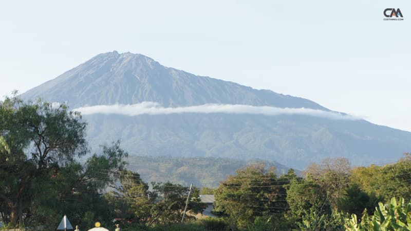 kilimanjao văzut dinspre arusha, tanzania